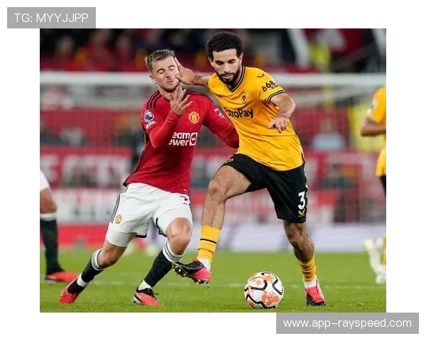 欧足联对里尔主席勒唐不当行为处以罚款,曾冲撞裁判